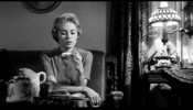 Psycho (1960)Janet Leigh, birds and food